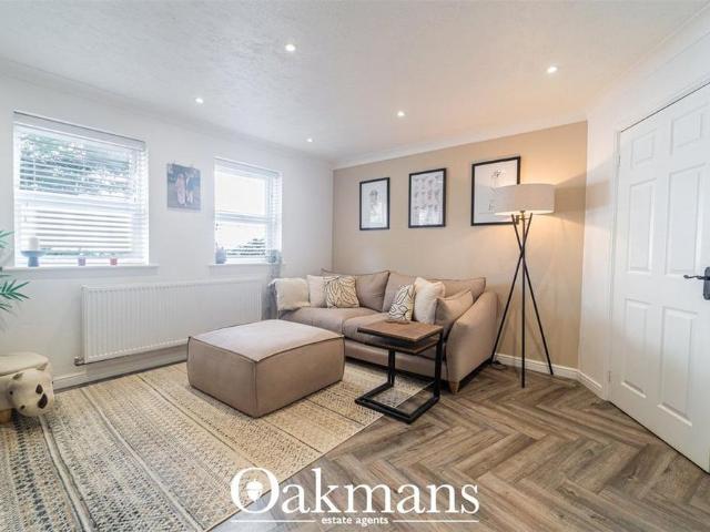 Apartment for rent in Dickens Heath, West Midlands