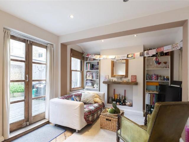 Apartment for rent in London Borough of Wandsworth, Greater London