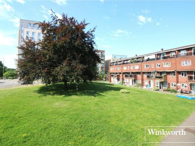 Flat for rent in Elstree and Borehamwood, Borehamwood