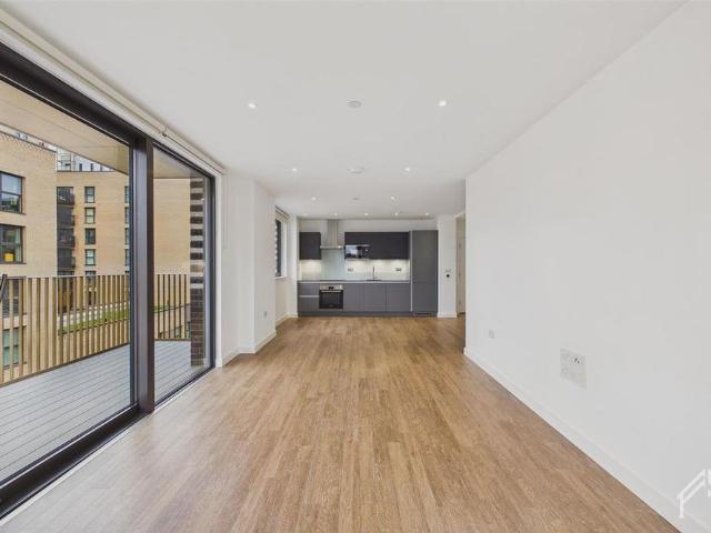 Apartment for rent in Alperton, Greater London