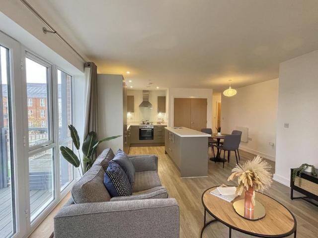 Apartment for rent in Kilnwood Vale, Horsham