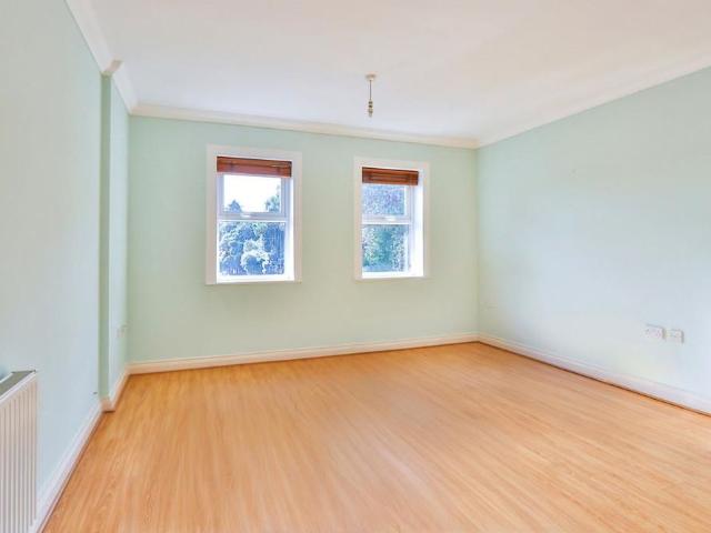 Apartment for rent in Pokesdown, Bournemouth