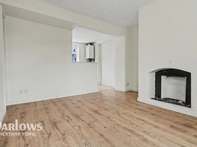 Apartment for rent in Wales