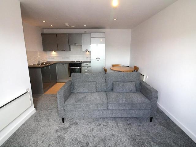 Flat for rent in Little Sheffield, South Yorkshire