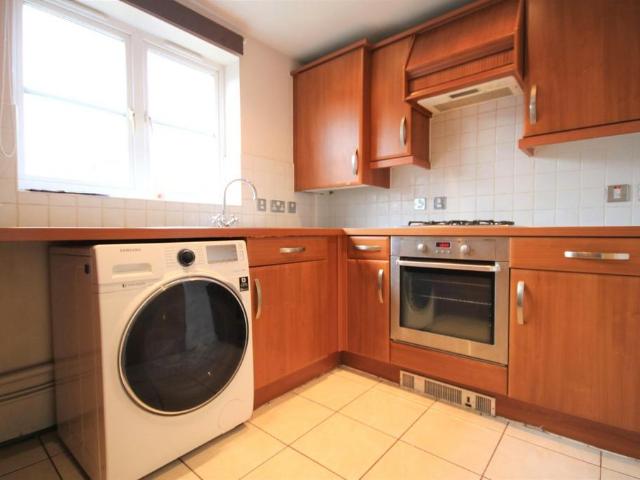 Flat for rent in Grays, Essex