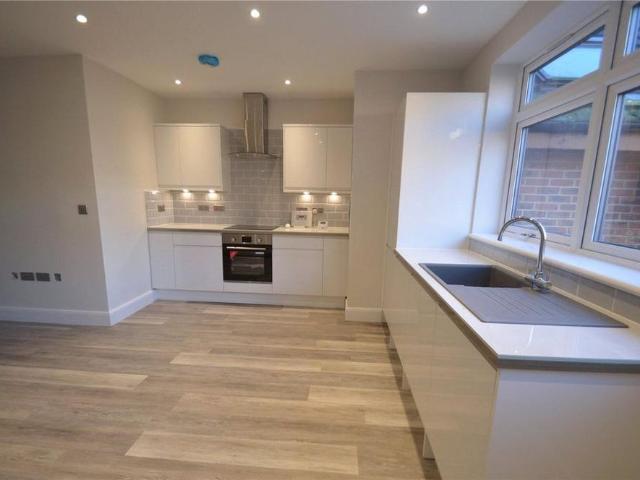 Apartment for rent in London Borough of Croydon, Purley