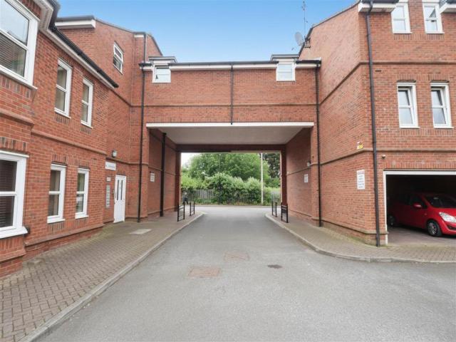 Flat for rent in High Field, York