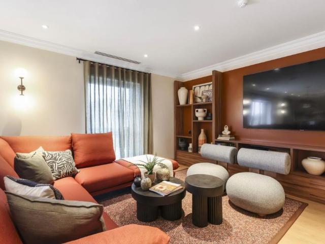 Apartment for rent in Emmbrook, Wokingham