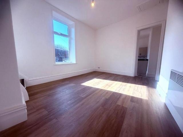 Apartment for rent in Queen's Park, Blackburn