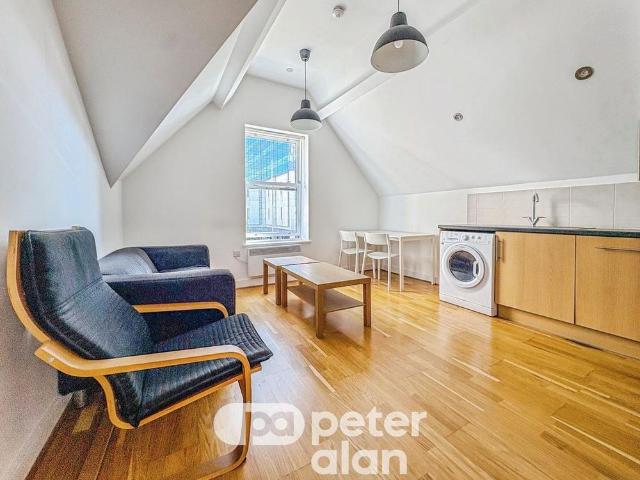 Apartment for rent in Castle Quarter, Falcon Lodge