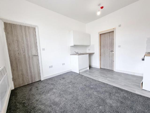Flat for rent in Green Bank, St Helens