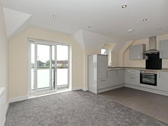 Apartment for rent in Chalkwell, Oad Street
