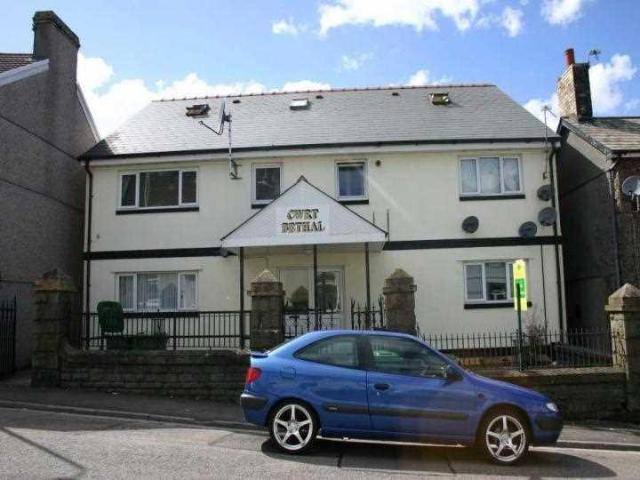 Flat for rent in Cilfynydd, Cilfynydd