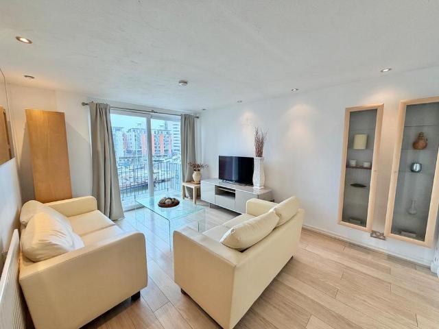 Apartment for rent in Nangreaves, Wales