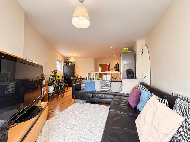 Apartment for rent in Brewery Quarter, Cardiff