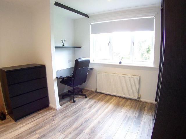 Apartment for rent in Cookridge, West Yorkshire