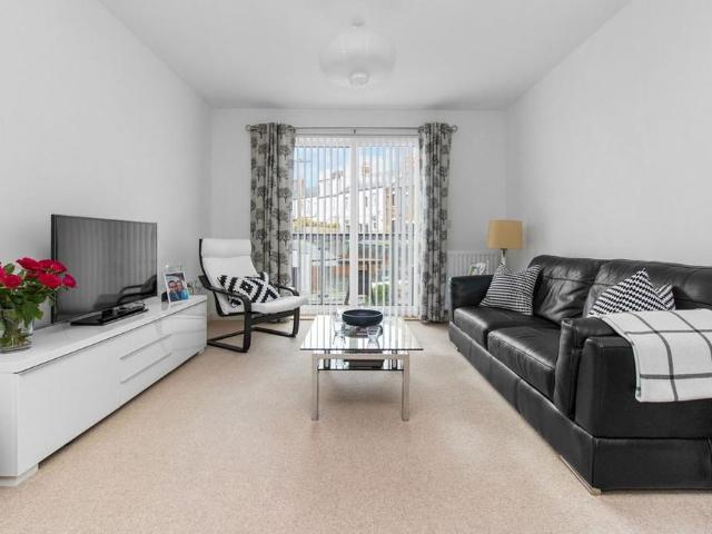 Apartment for rent in Penarth Marina, Penarth
