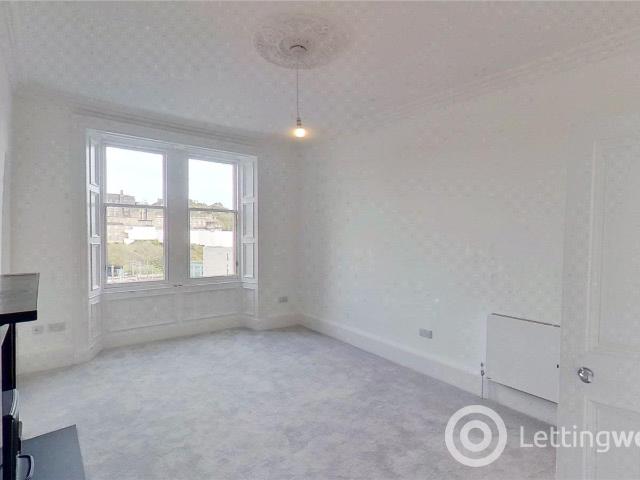 House for rent in Canongate, Old Town