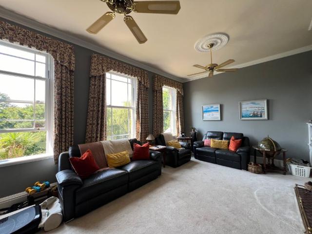 Apartment for rent in Jumpers Corner, Christchurch