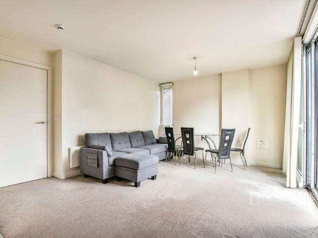 Apartment for rent in City Centre, Salford