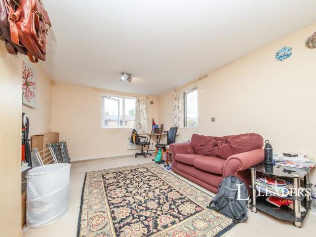 Apartment for rent in The Dales, Key Street