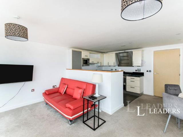Apartment for rent in Crumbles, Eastbourne