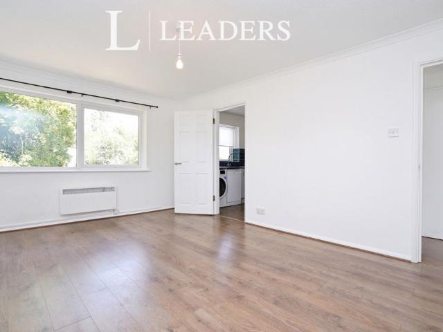 Apartment for rent in St Albans, Five Acres