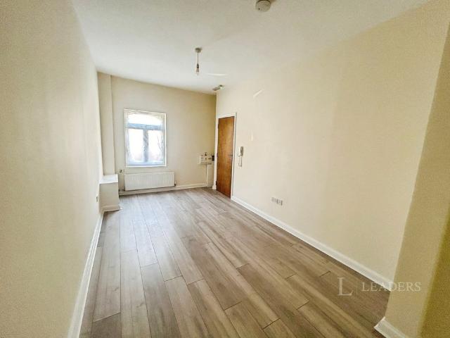 Apartment for rent in Crewton, East Midlands