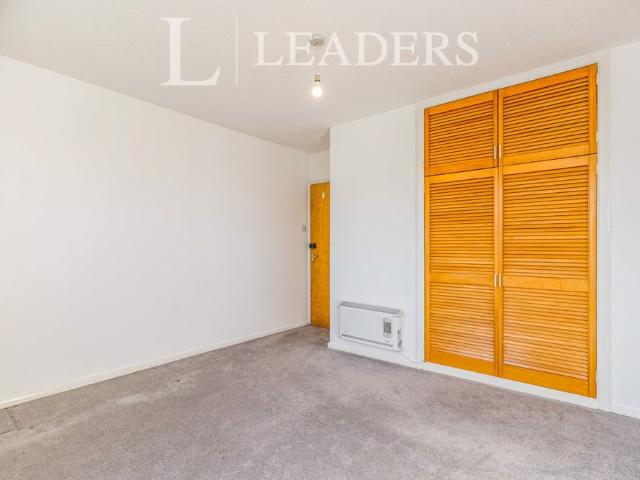 Apartment for rent in Surrey