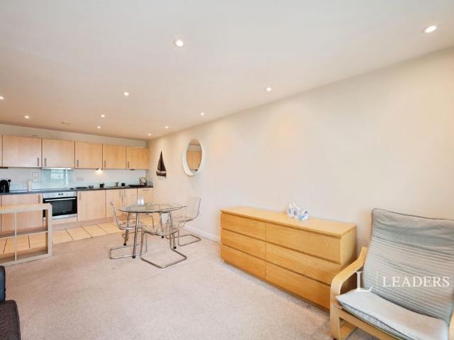 Apartment for rent in Portsea, City Of Portsmouth