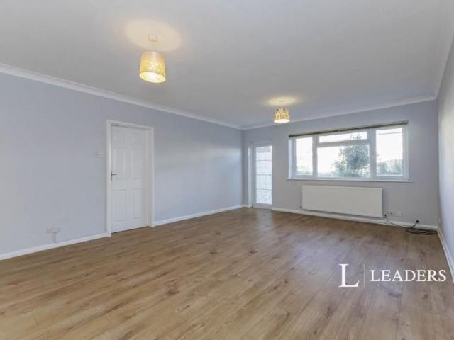 Apartment for rent in Weybridge, Elmbridge