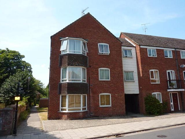 Apartment for rent in Caldecott, Dromore