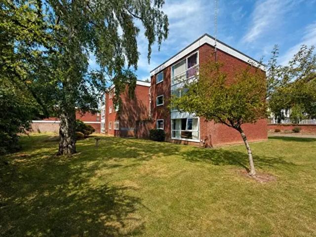 Apartment for rent in Cheylesmore, West Midlands
