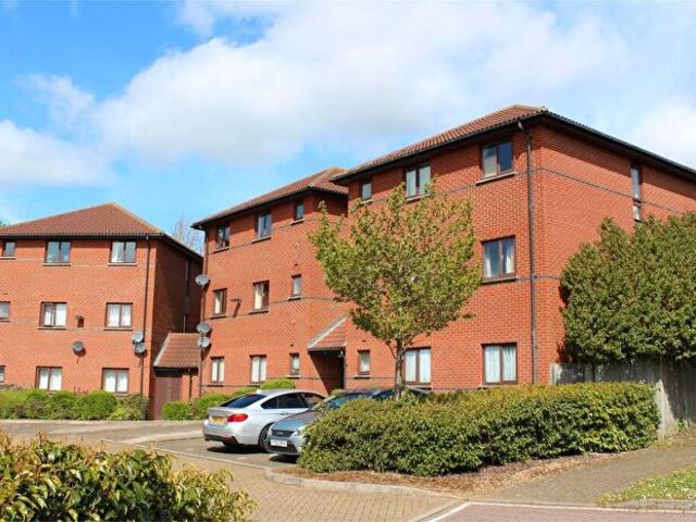 Apartment for rent in Shenley Brook End, Milton Keynes