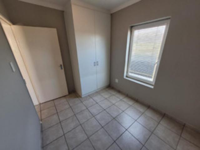 Apartment for rent in Onverwacht, Western Cape