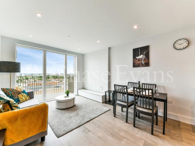 Apartment for rent in Slough, Isle Of Man