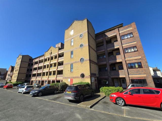 Apartment for rent in Phippsville, Northampton