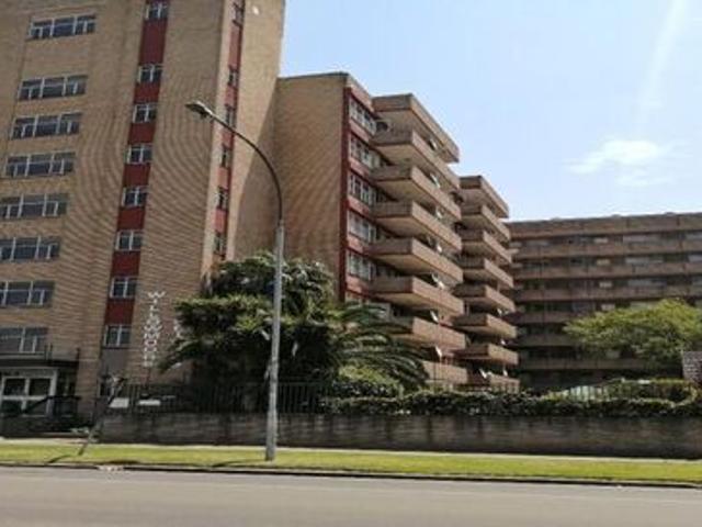 Apartment for rent in Kleinfontein Lake, Benoni