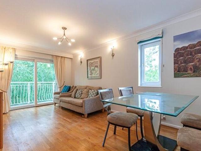 Apartment for rent in Osney, The Slade