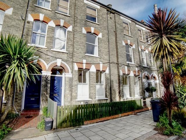 Apartment for rent in Nine Elms, Greater London