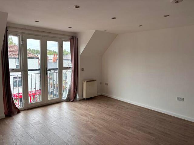 Apartment for rent in Bede Island, Old Wharf