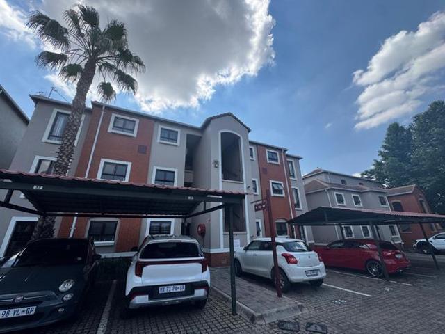 Apartment for rent in Maroeladal, Randburg