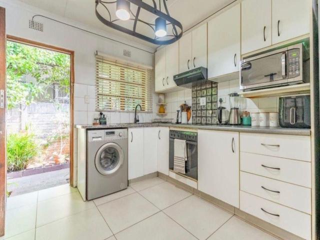 Apartment for rent in Bulwer, Kwazulu-natal