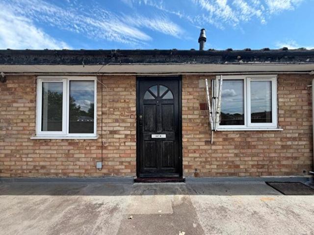 Apartment for rent in Deer Park, Black Bourton