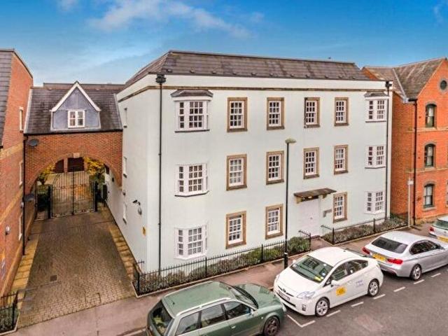 Apartment for rent in St Thomas', The Slade