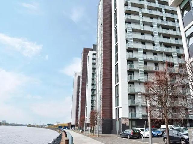Apartment for rent in Thornwood, Govan