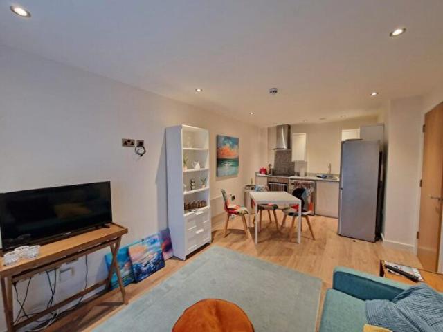Apartment for rent in Abbey Park, Barton In Fabis