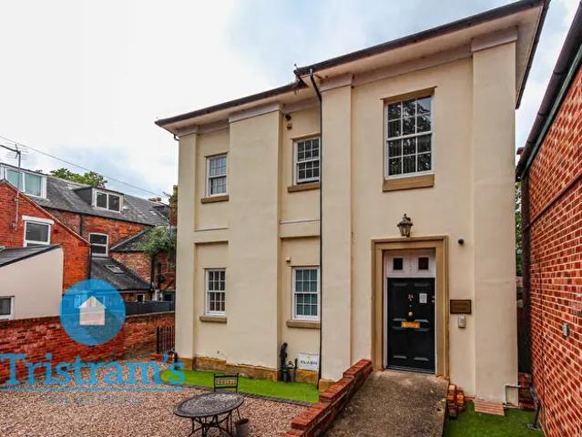 Apartment for rent in Old Lenton, Haddon