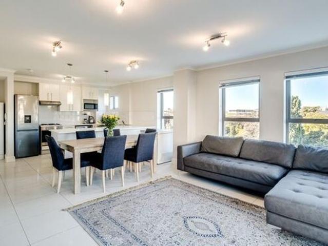 Apartment for rent in Cape Town Ward 115, Cape Town
