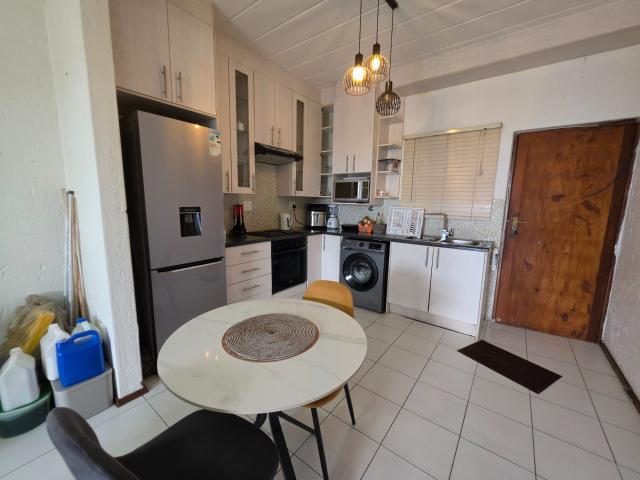 Apartment for rent in Constantia Kloof, Roodepoort
